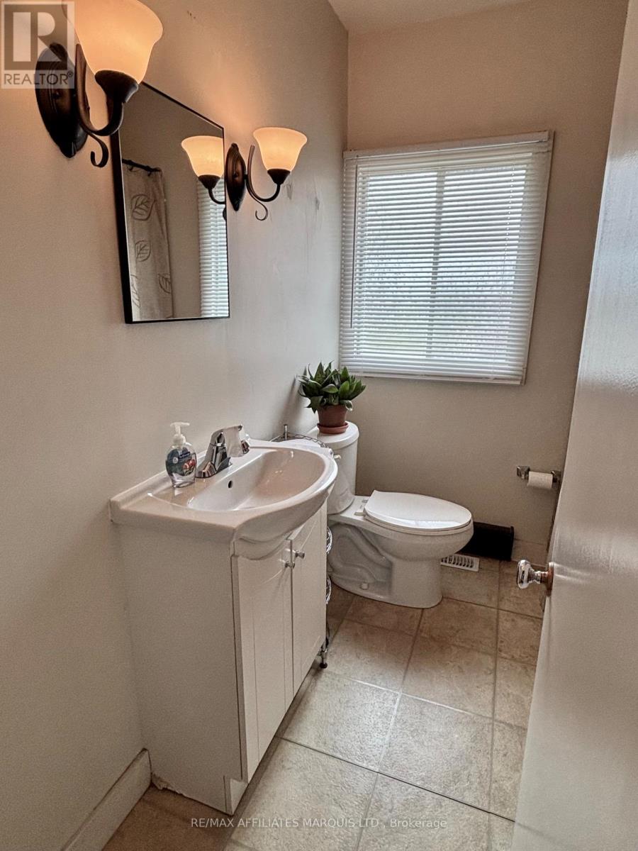 Photo 19 of 452 Dominion St Street S, North Glengarry ON