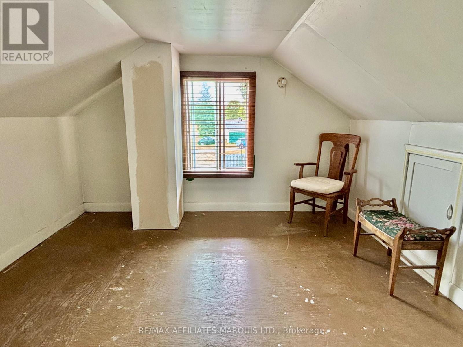 Photo 18 of 452 Dominion St Street S, North Glengarry ON