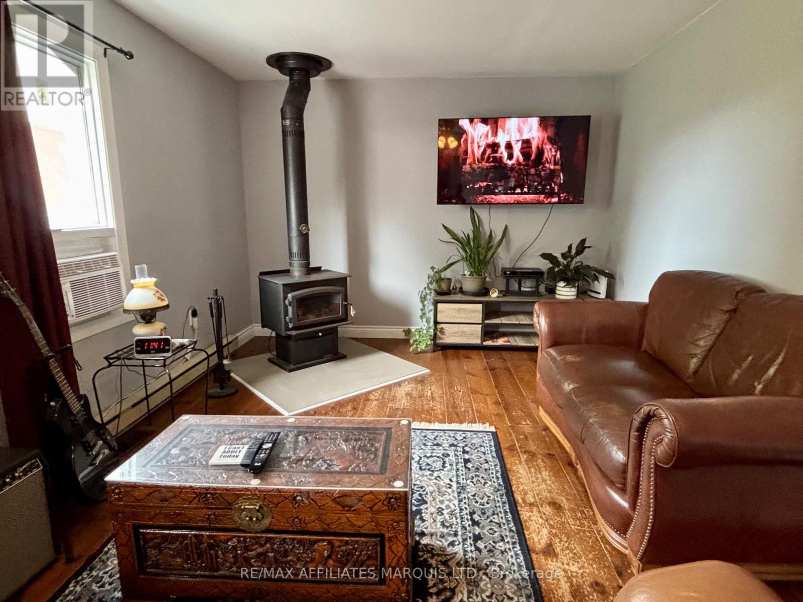Photo 24 of 452 Dominion St Street S, North Glengarry ON