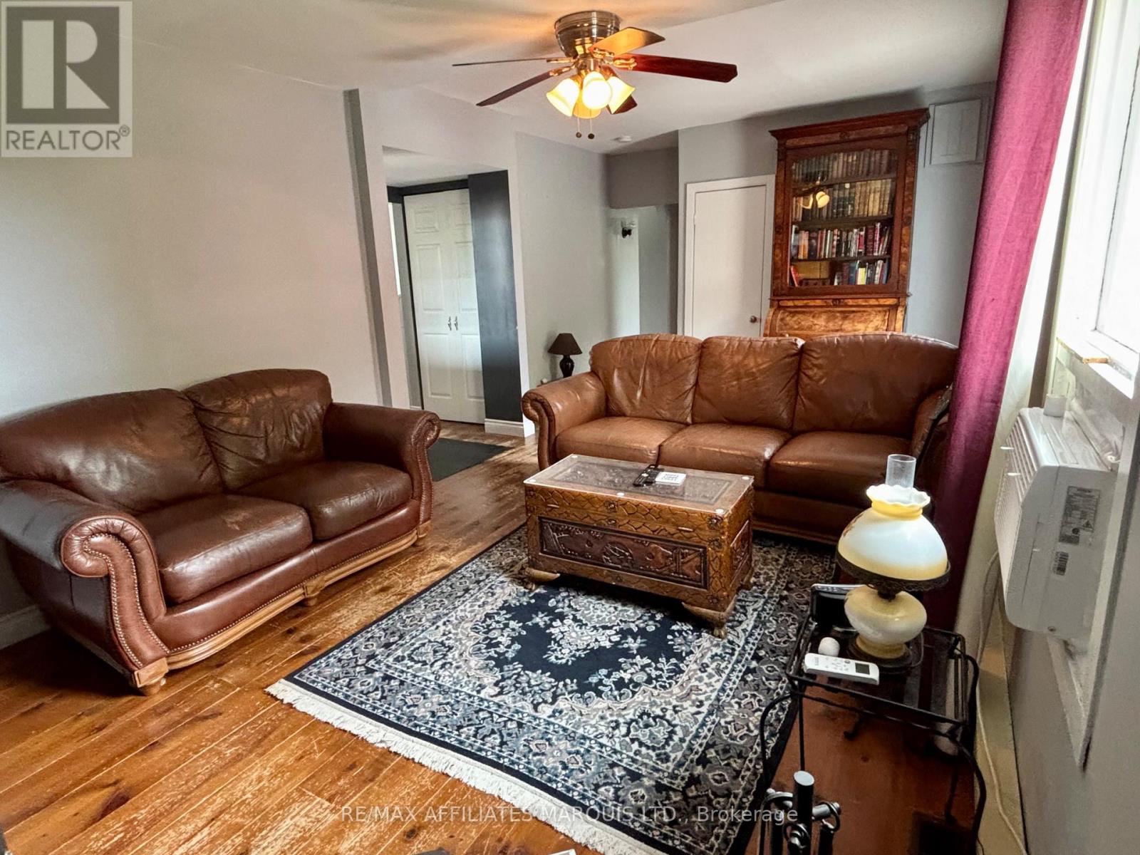 Photo 27 of 452 Dominion St Street S, North Glengarry ON