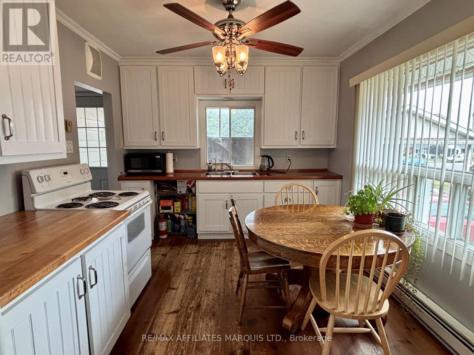 Photo 23 of 452 Dominion St Street S, North Glengarry ON