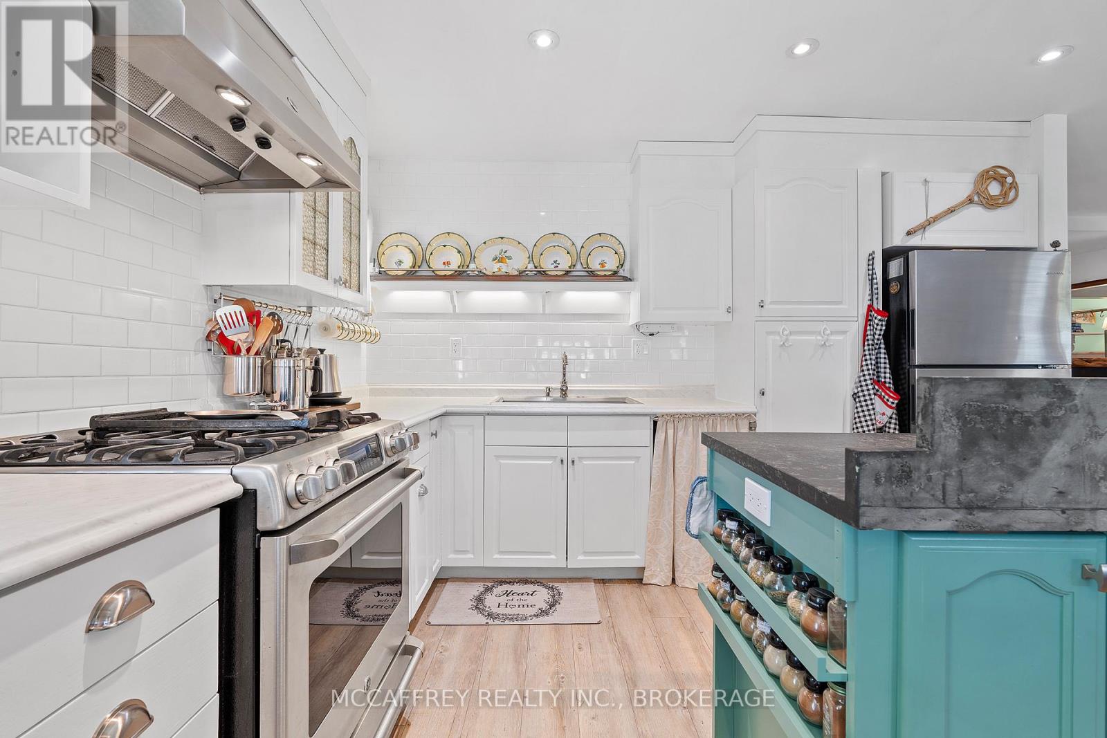 Photo 43 of 425 South Shore Road, Greater Napanee ON
