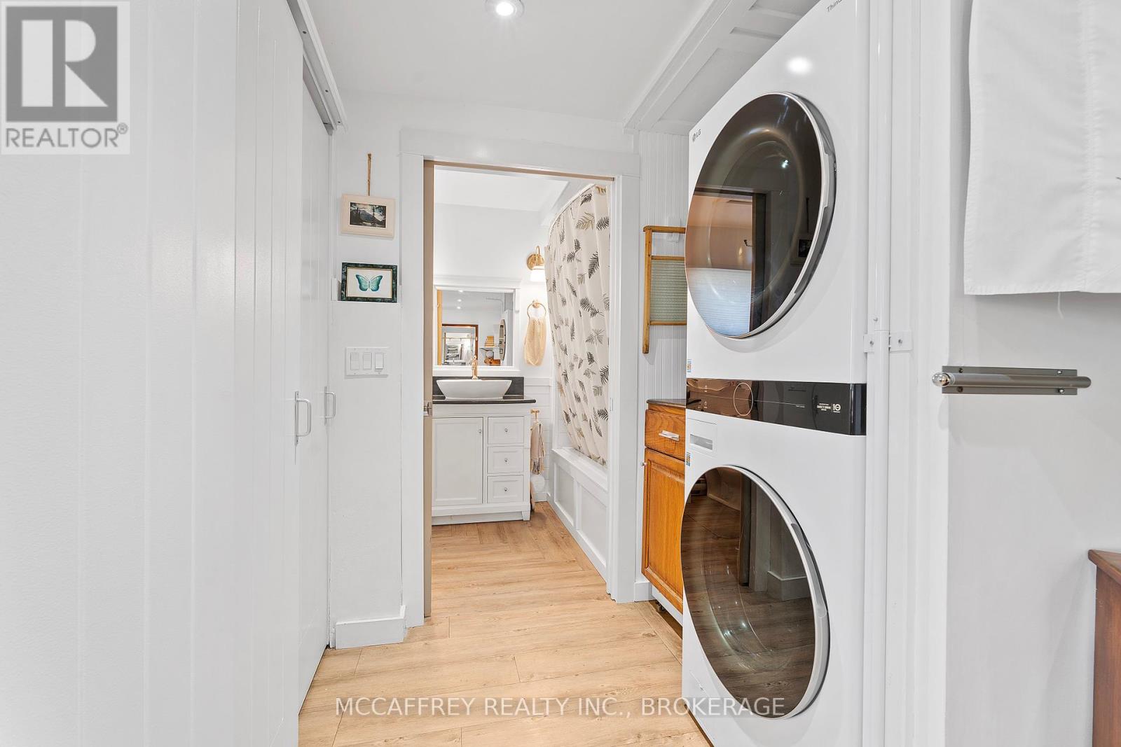 Photo 15 of 425 South Shore Road, Greater Napanee ON