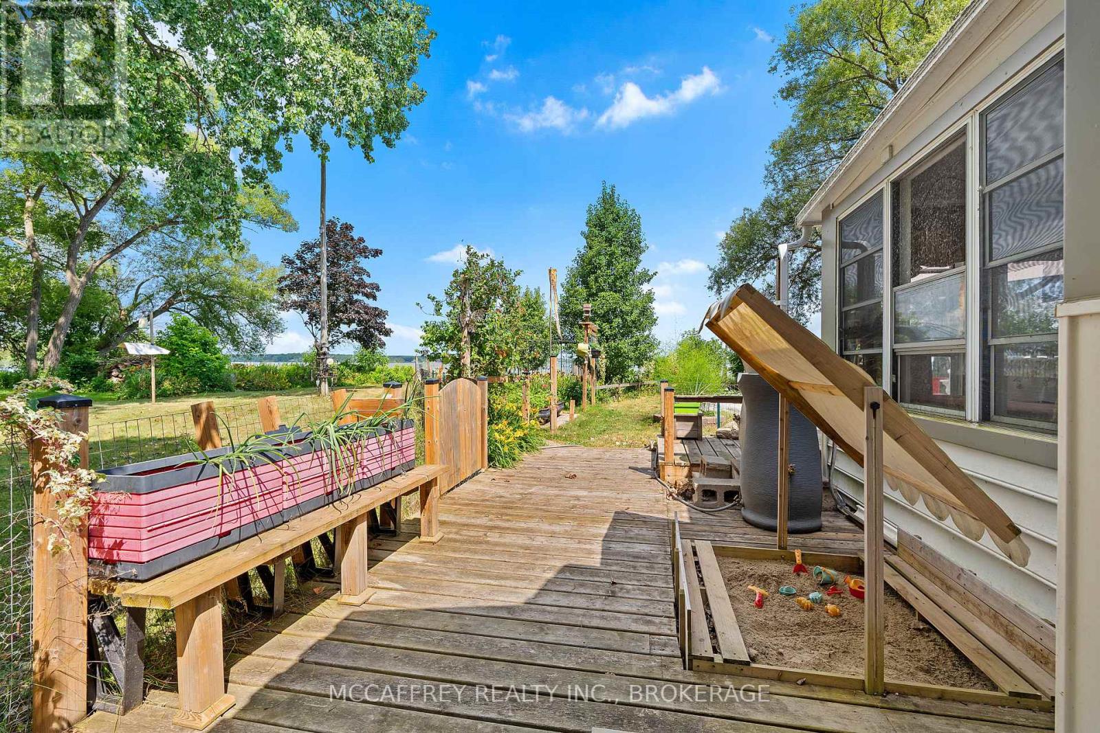 Photo 11 of 425 South Shore Road, Greater Napanee ON