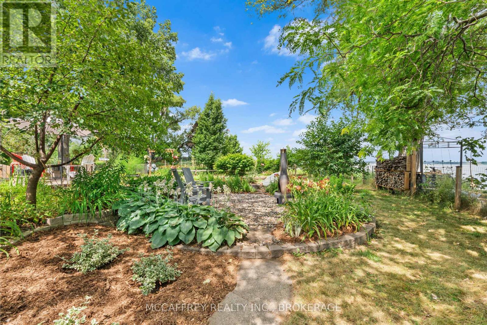 Photo 30 of 425 South Shore Road, Greater Napanee ON