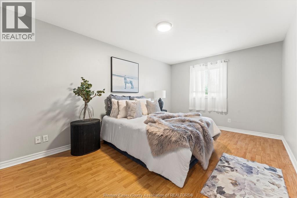 Photo 31 of 2332 Lamont Street, Windsor ON