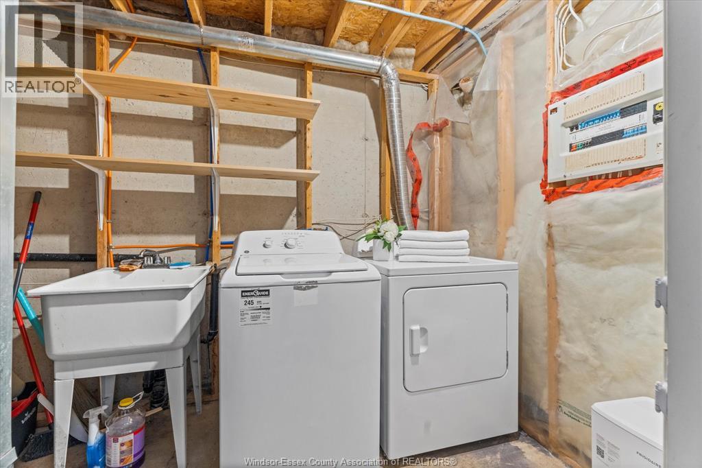 Photo 23 of 2332 Lamont Street, Windsor ON