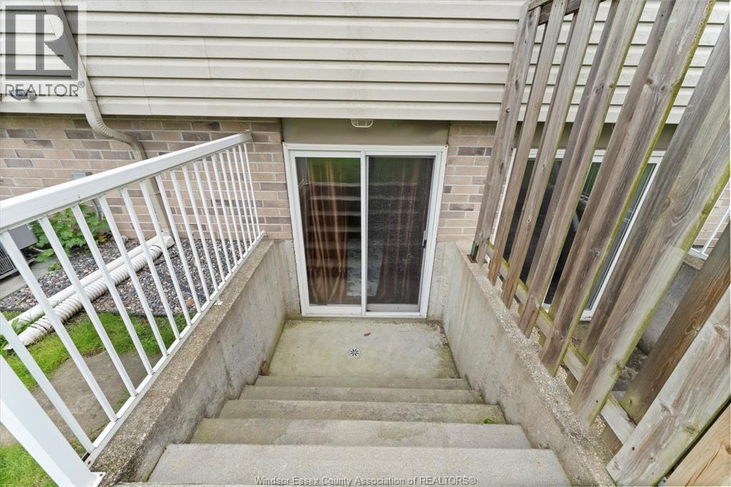 Photo 22 of 2332 Lamont Street, Windsor ON