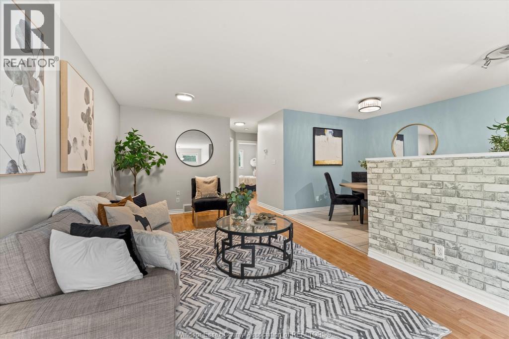 Photo 1 of 2332 Lamont Street, Windsor ON