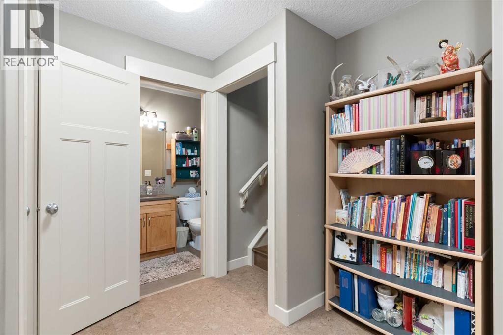 Single Family House for Sale in    Avenue NW Montgomery Calgary 