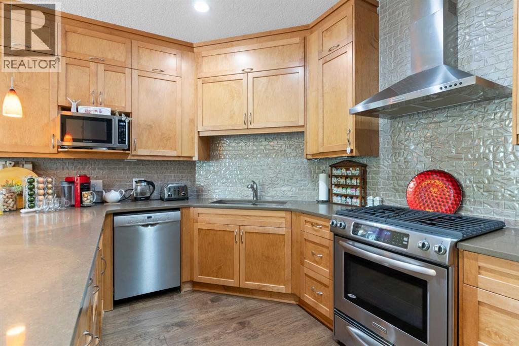 Single Family House for Sale in    Avenue NW Montgomery Calgary 