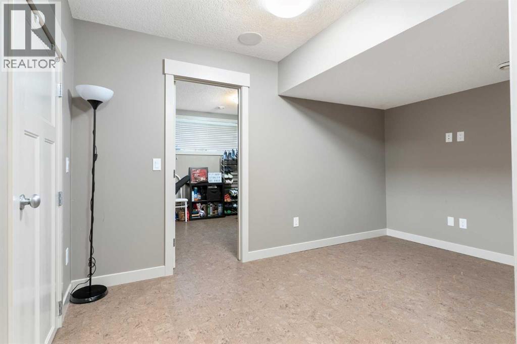Single Family House for Sale in    Avenue NW Montgomery Calgary 