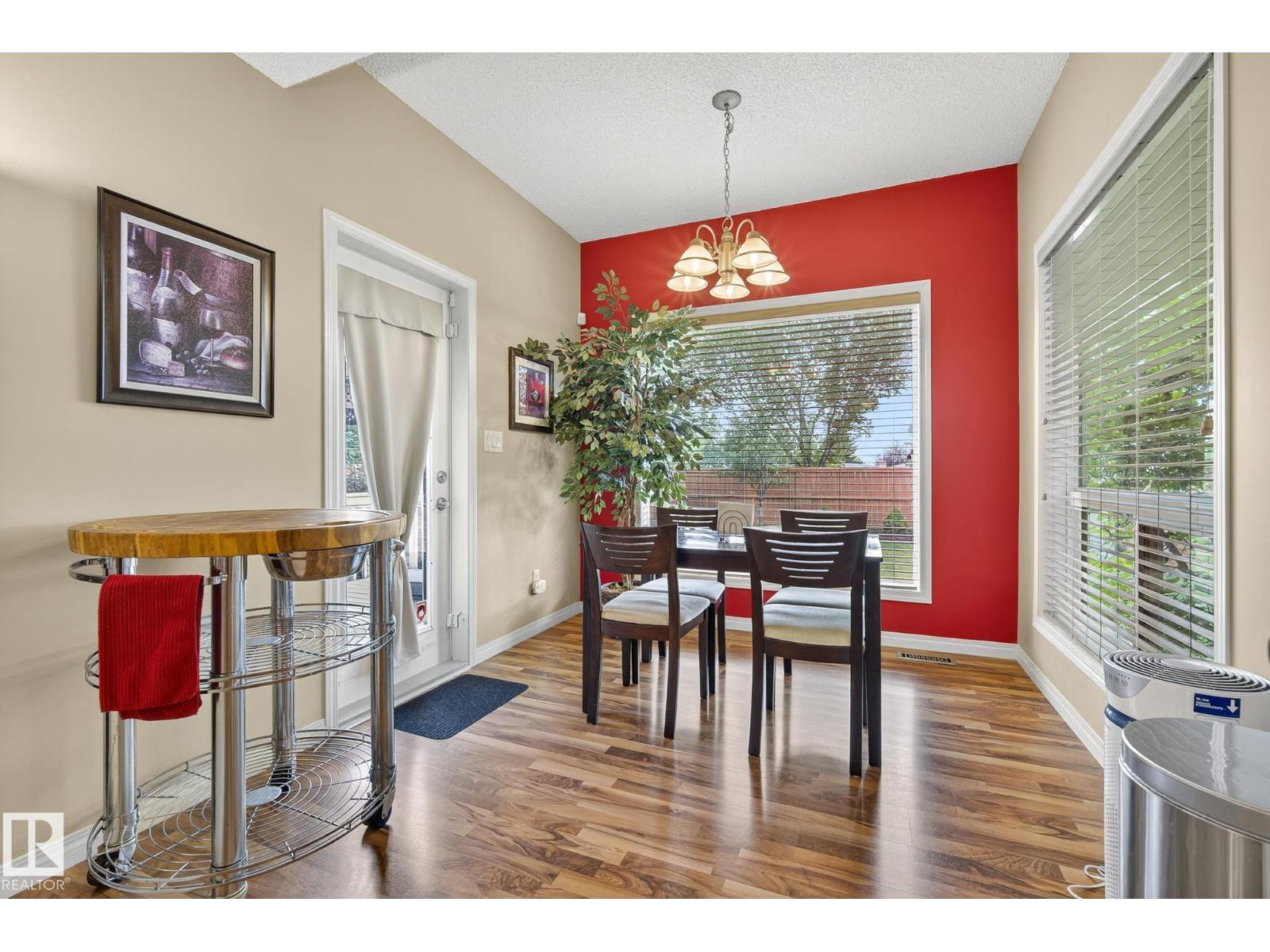 Photo 14 of 3725 137 A Av Nw, Edmonton AB