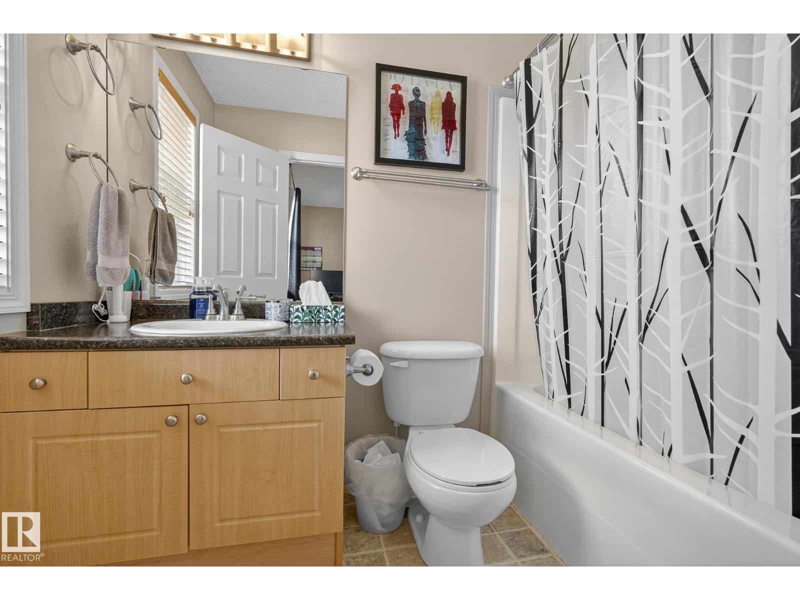 Photo 22 of 3725 137 A Av Nw, Edmonton AB