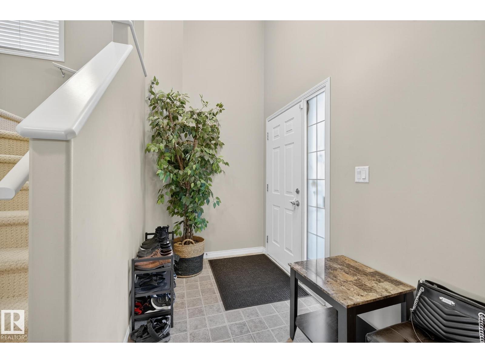 Photo 3 of 3725 137 A Av Nw, Edmonton AB