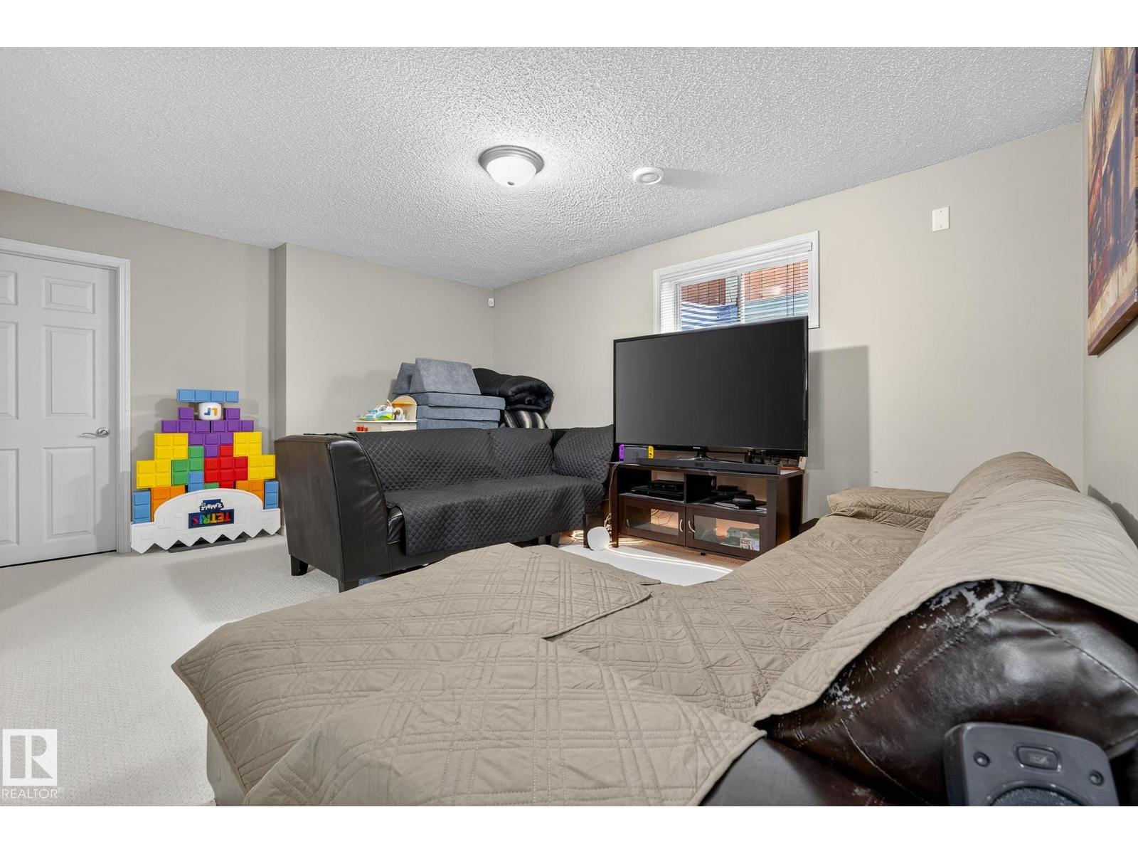 Photo 32 of 3725 137 A Av Nw, Edmonton AB