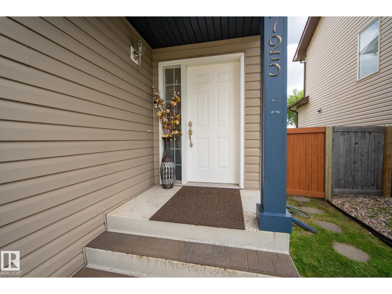 Photo 37 of 3725 137 A Av Nw, Edmonton AB