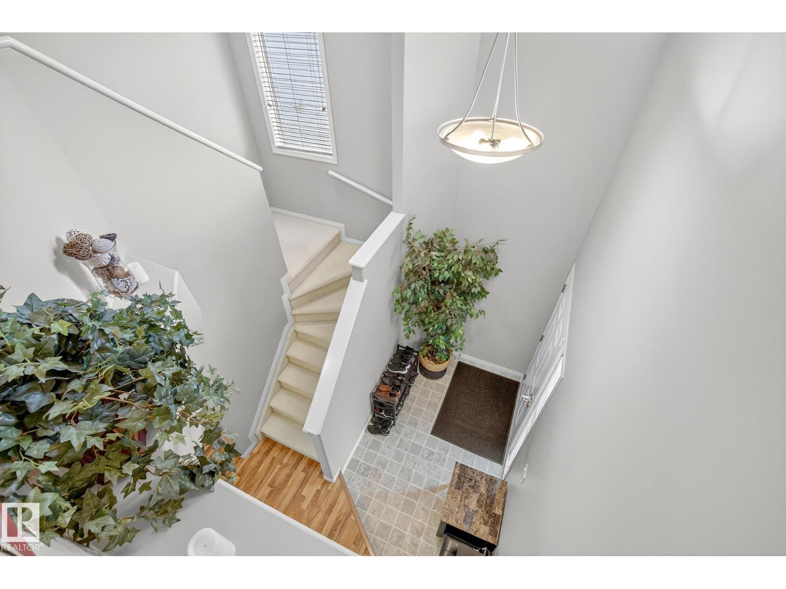 Photo 6 of 3725 137 A Av Nw, Edmonton AB