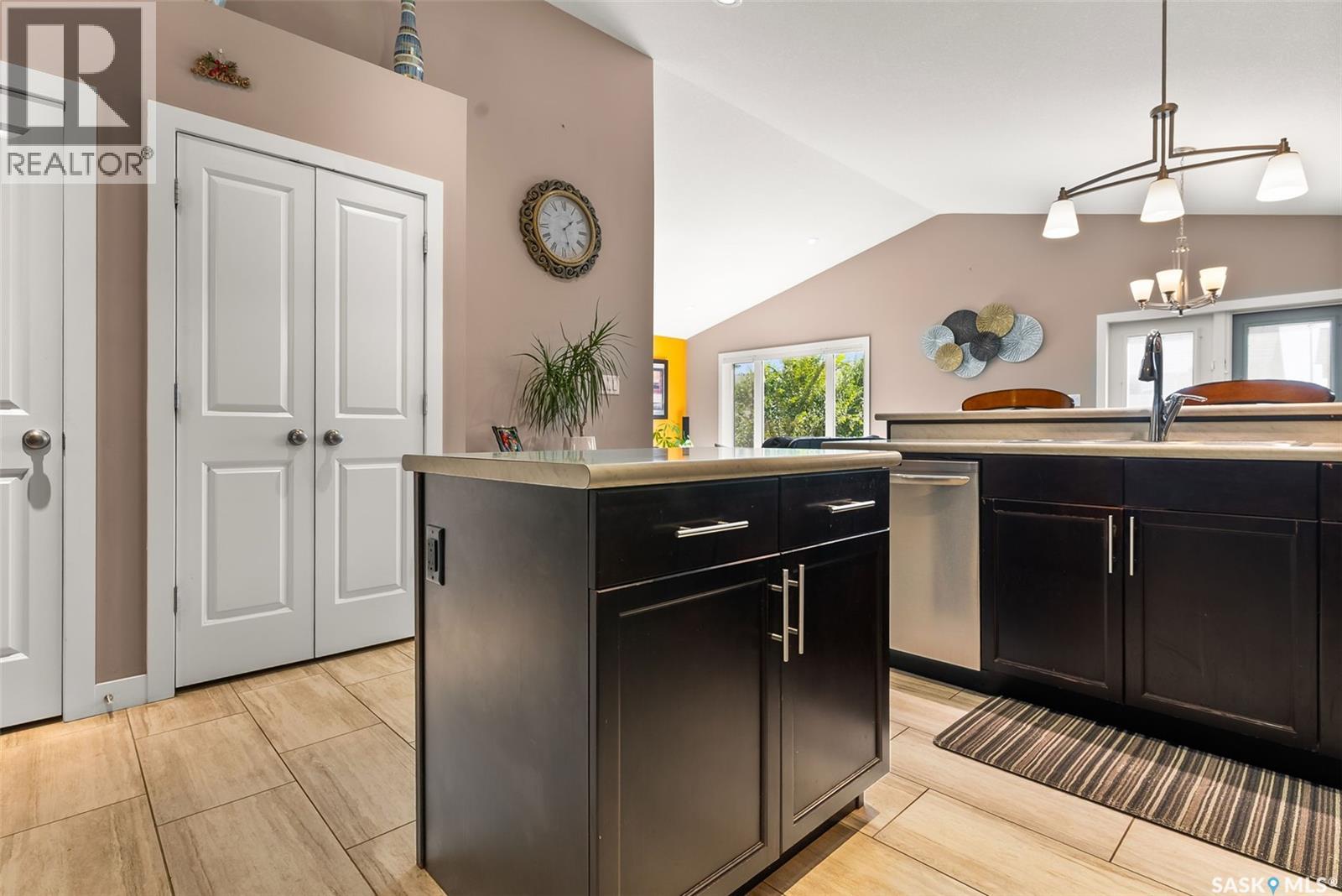 Photo 18 of 4149 Alton Crescent, Regina SK