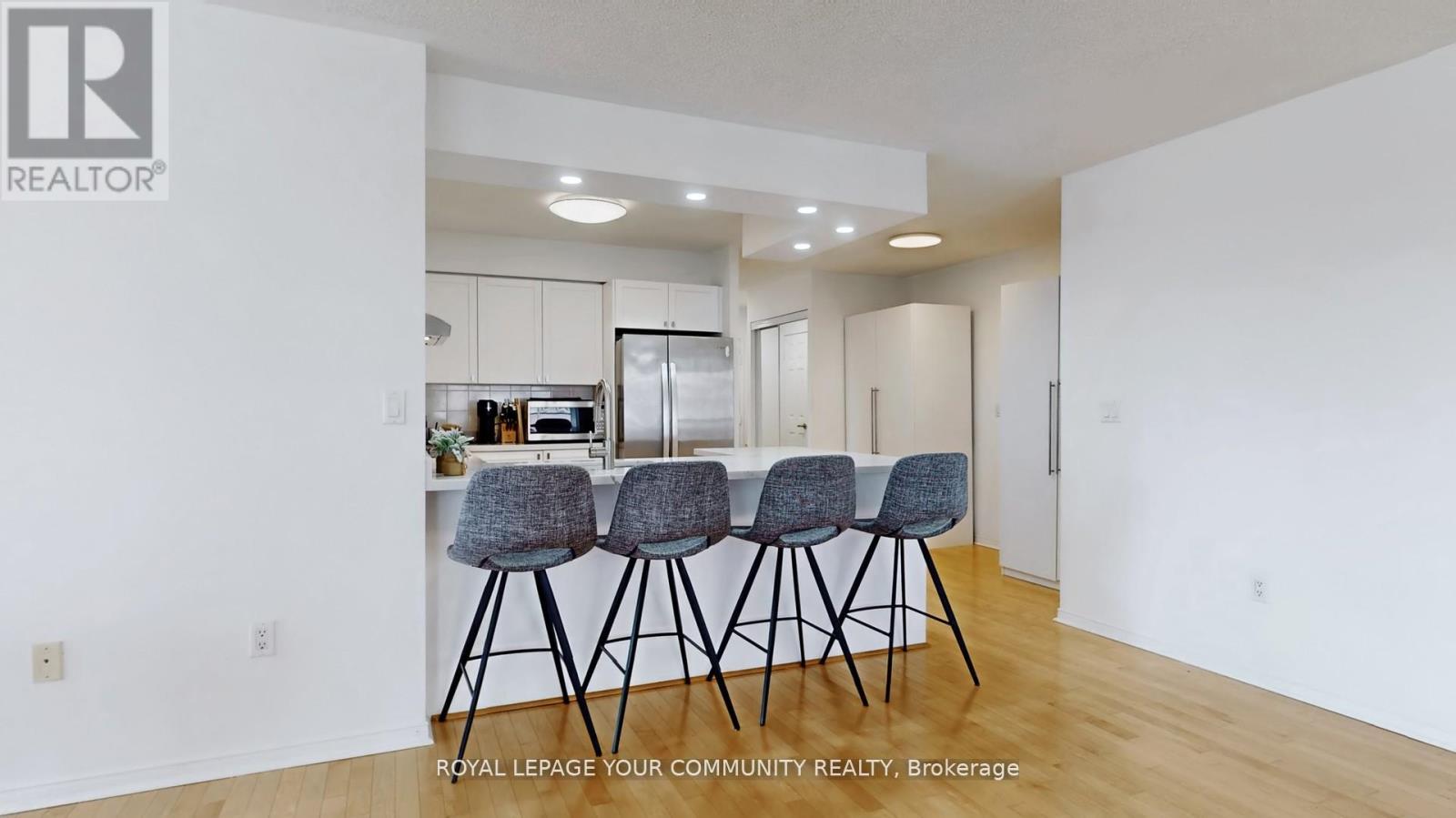 Photo 24 of 1609 909 Bay Street, Toronto ON