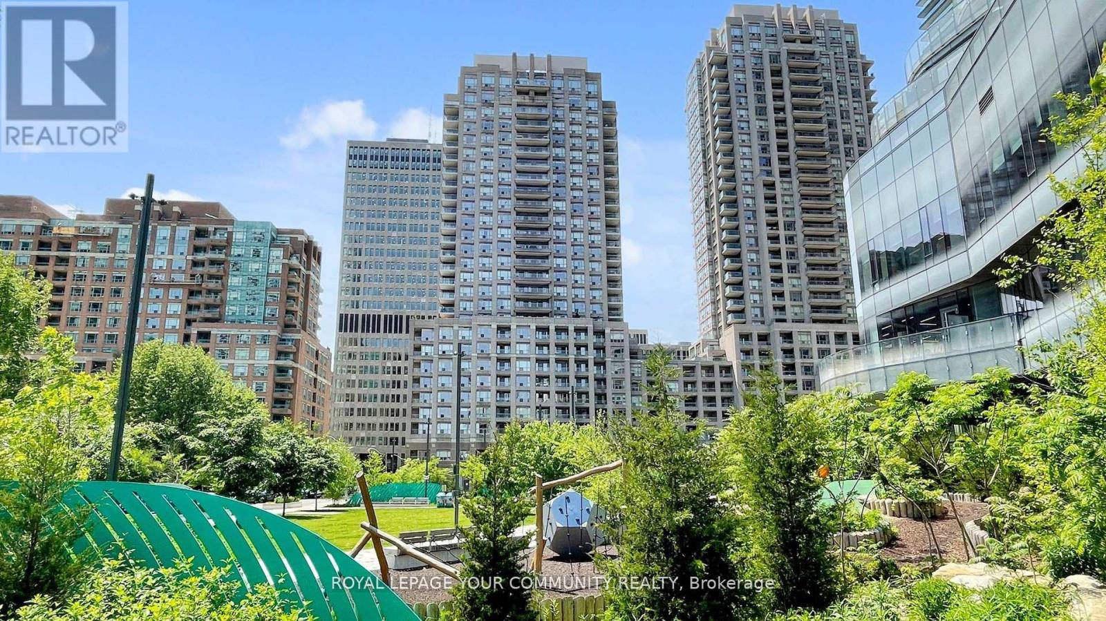 Photo 14 of 1609 909 Bay Street, Toronto ON