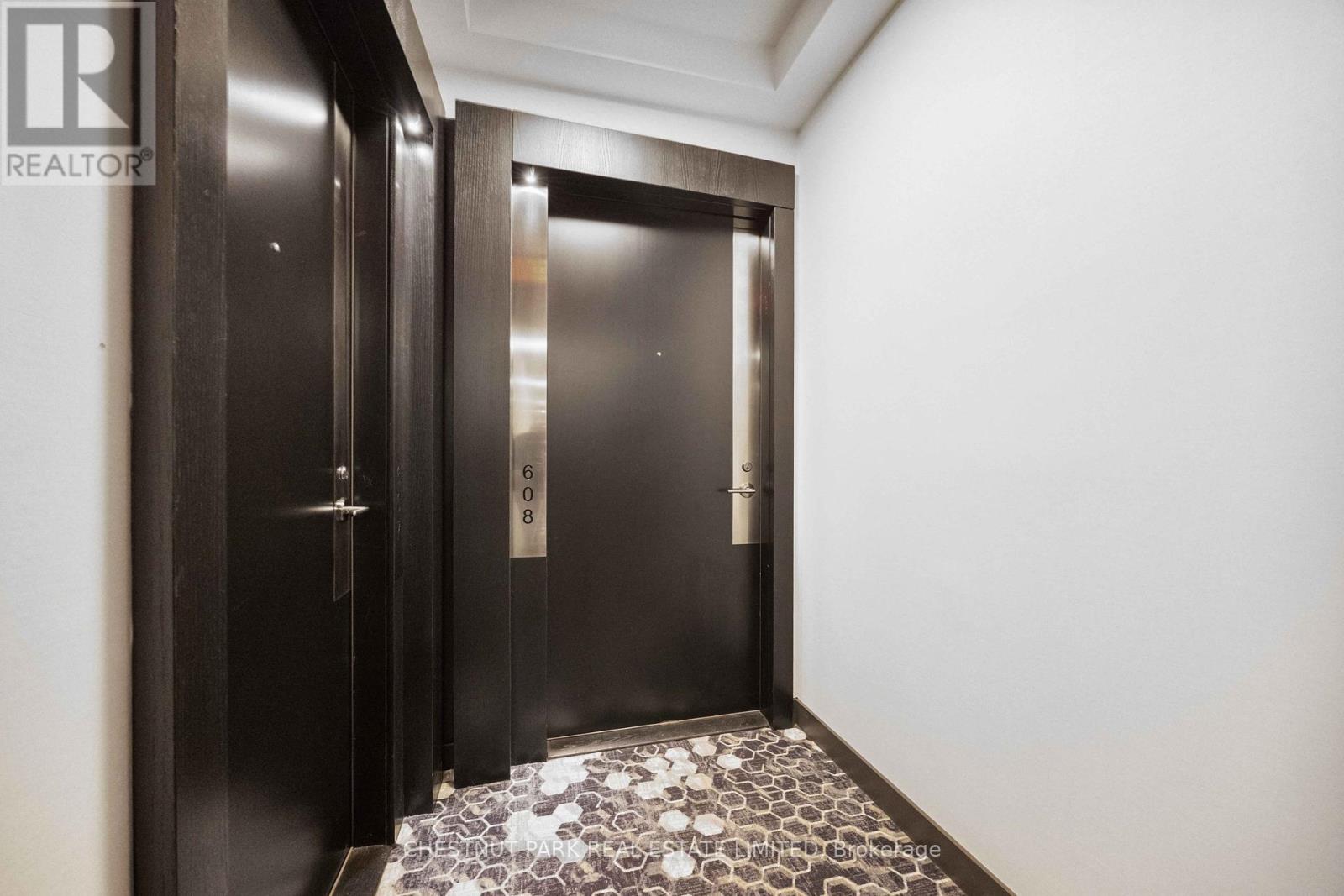 Photo 9 of 608 101 Erskine Avenue, Toronto ON