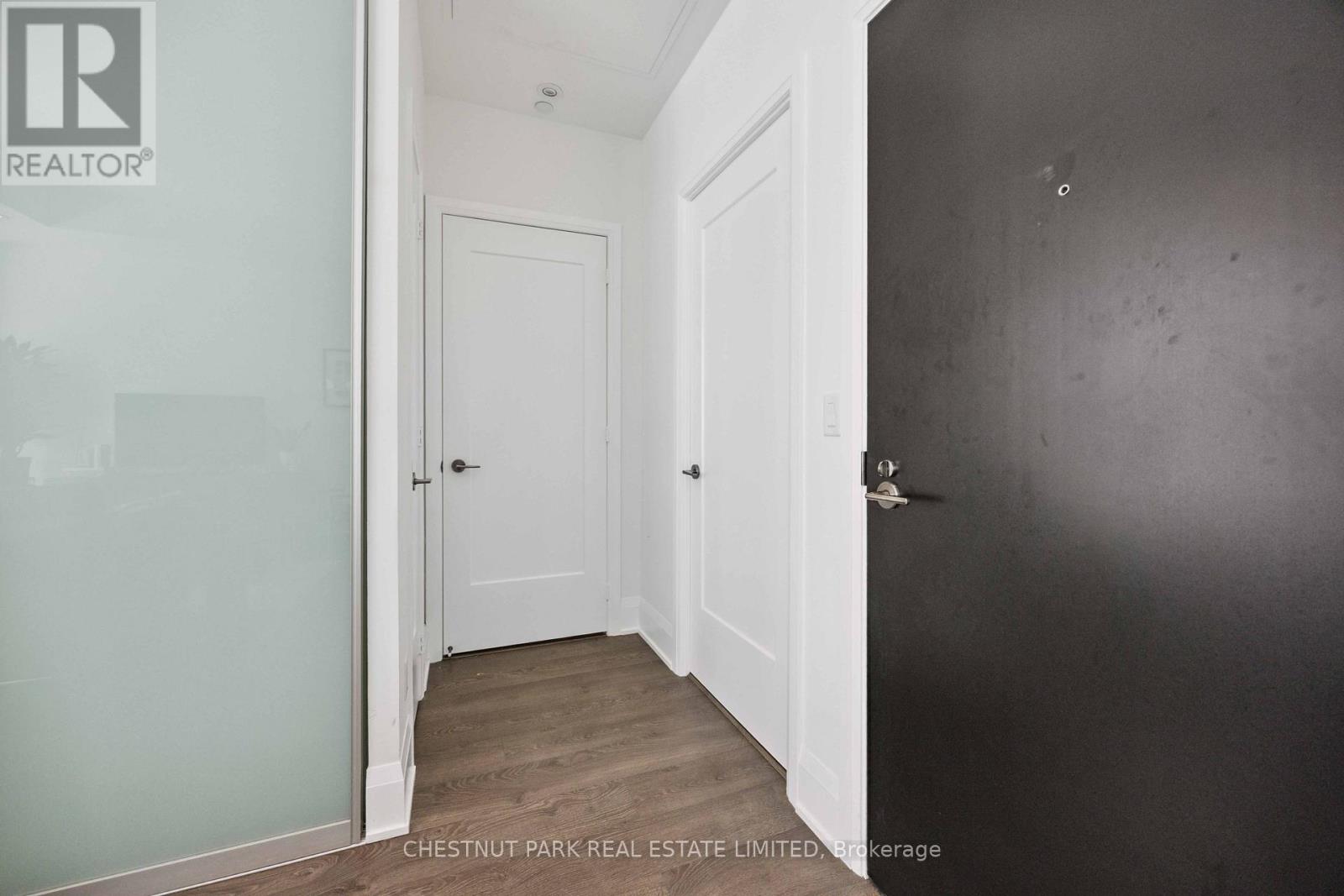 Photo 19 of 608 101 Erskine Avenue, Toronto ON
