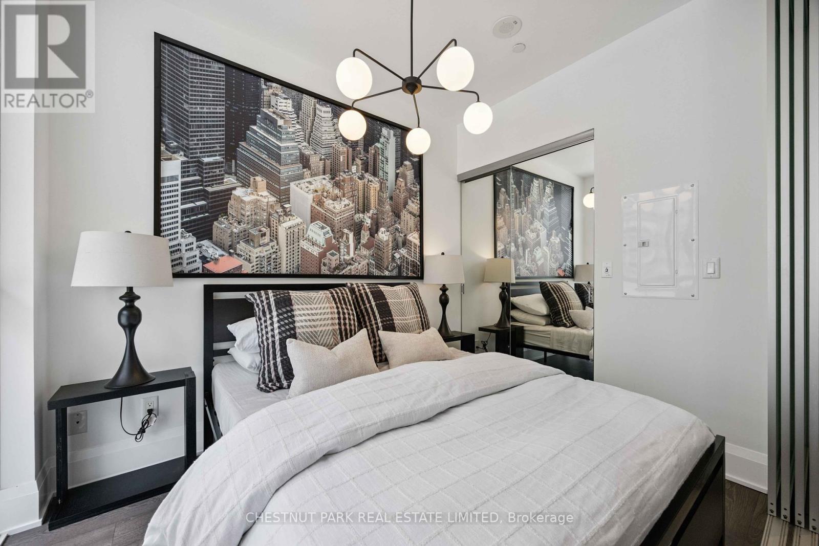 Photo 23 of 608 101 Erskine Avenue, Toronto ON