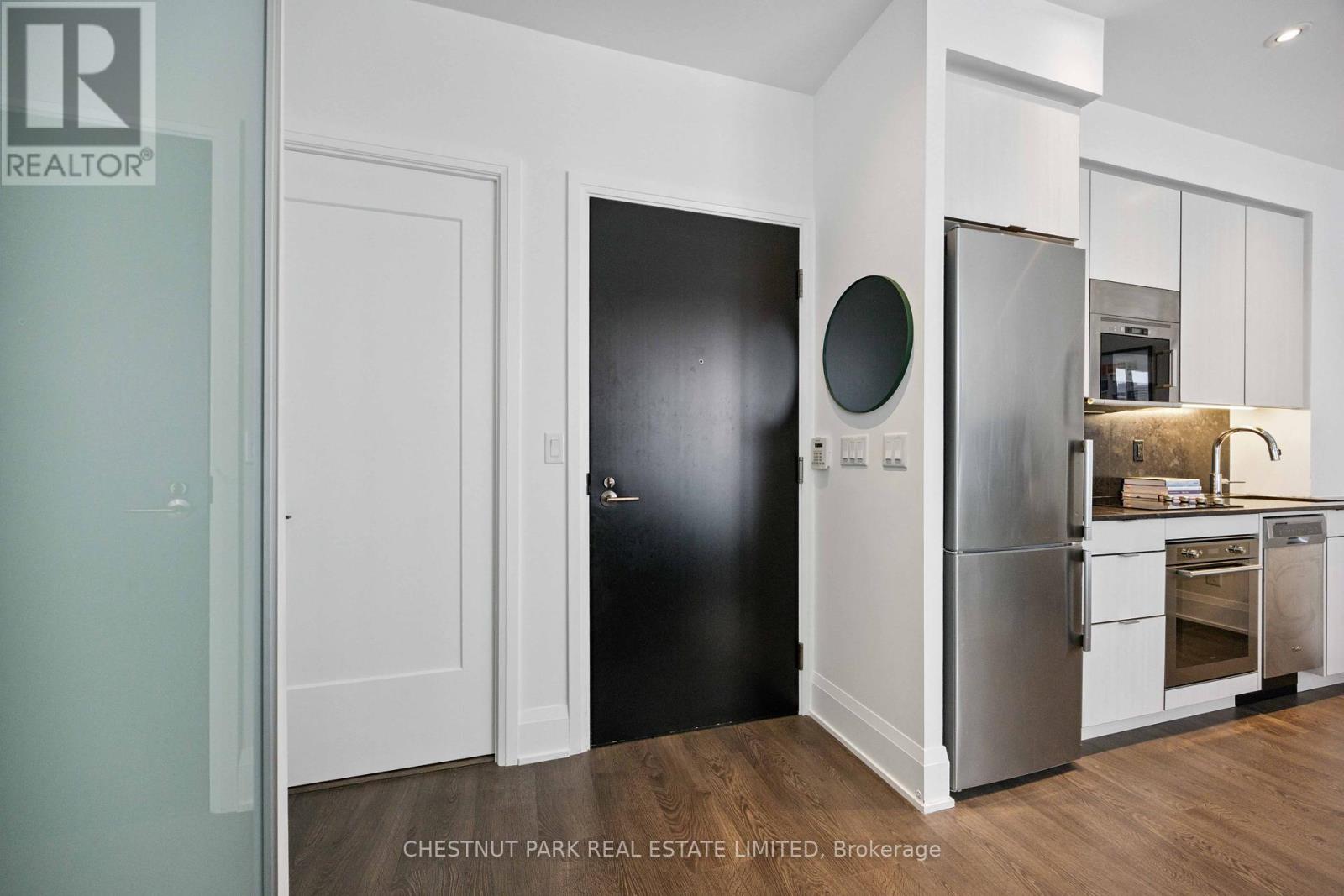 Photo 22 of 608 101 Erskine Avenue, Toronto ON