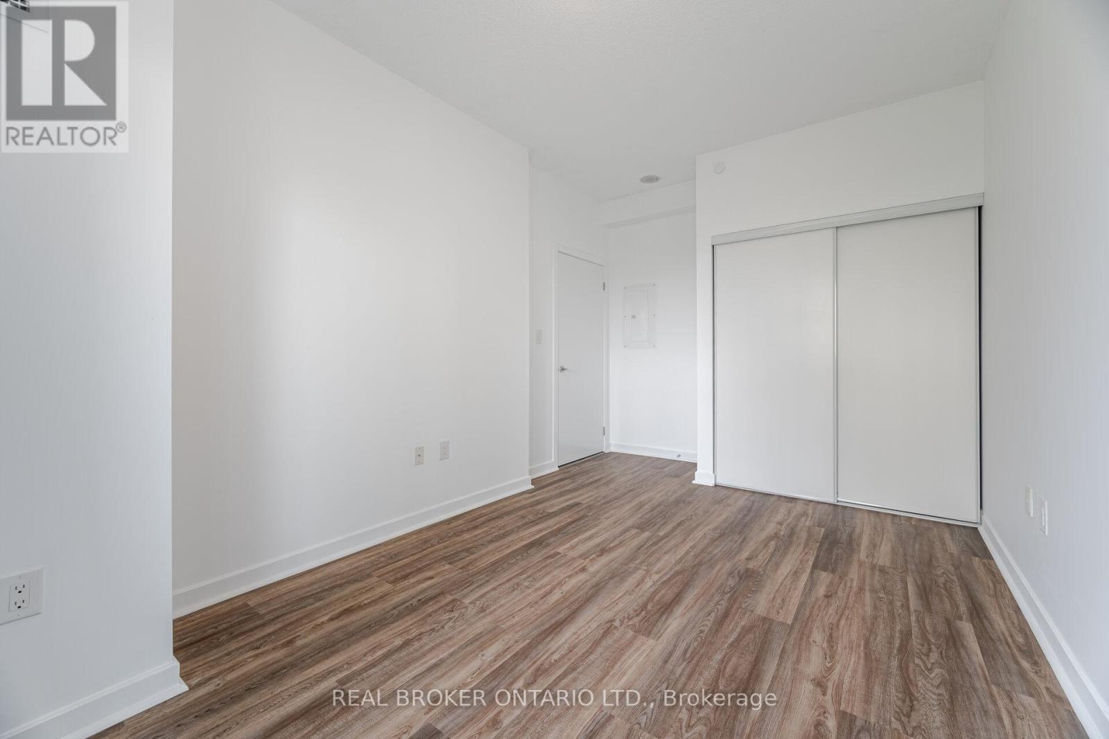 Photo 2 of 306 62 Forest Manor Road, Toronto ON