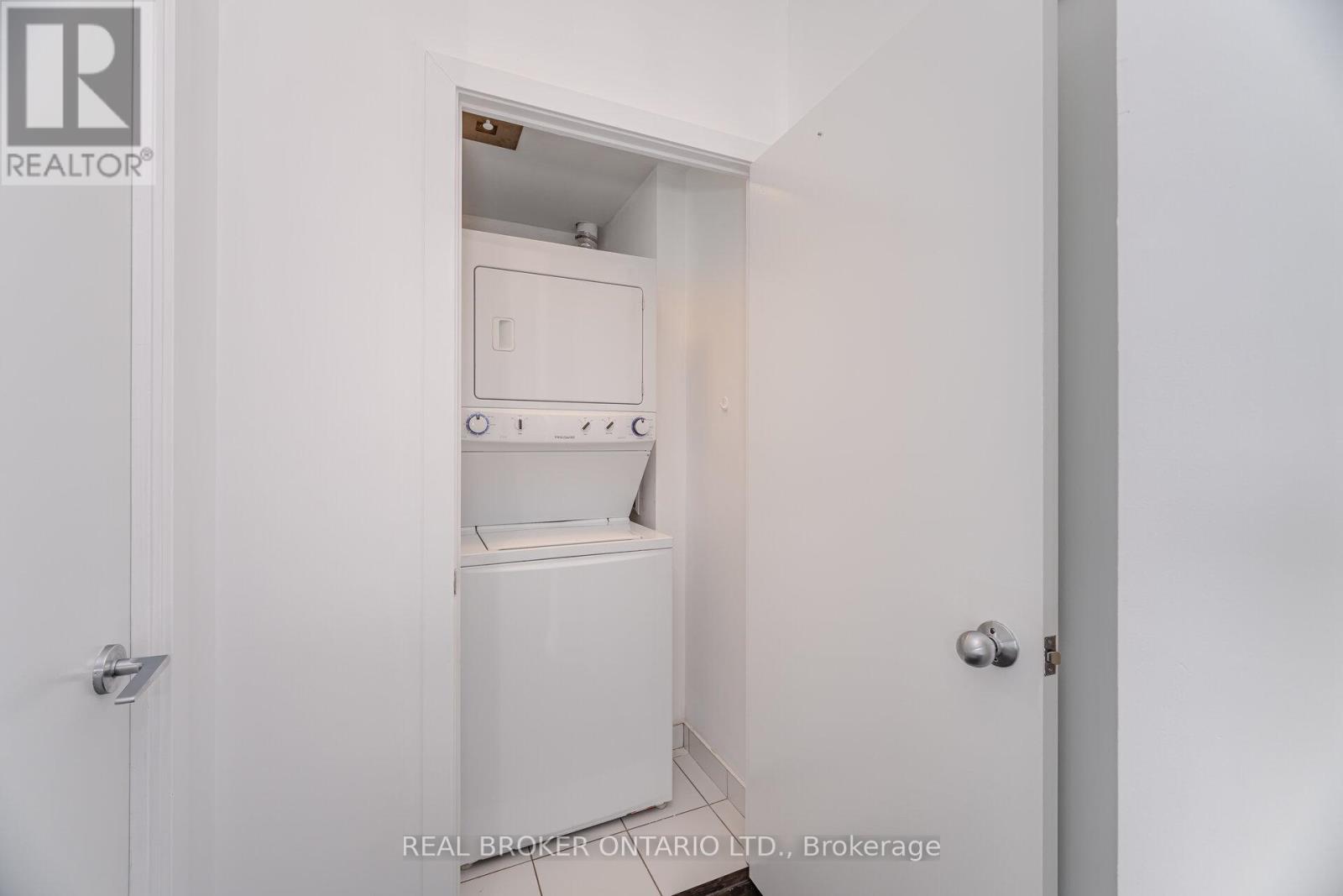 Photo 17 of 306 62 Forest Manor Road, Toronto ON