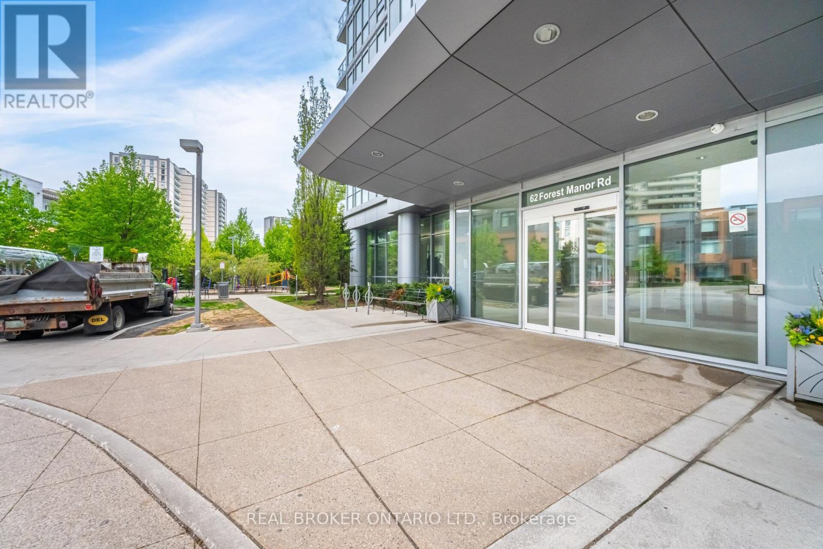 Photo 23 of 306 62 Forest Manor Road, Toronto ON