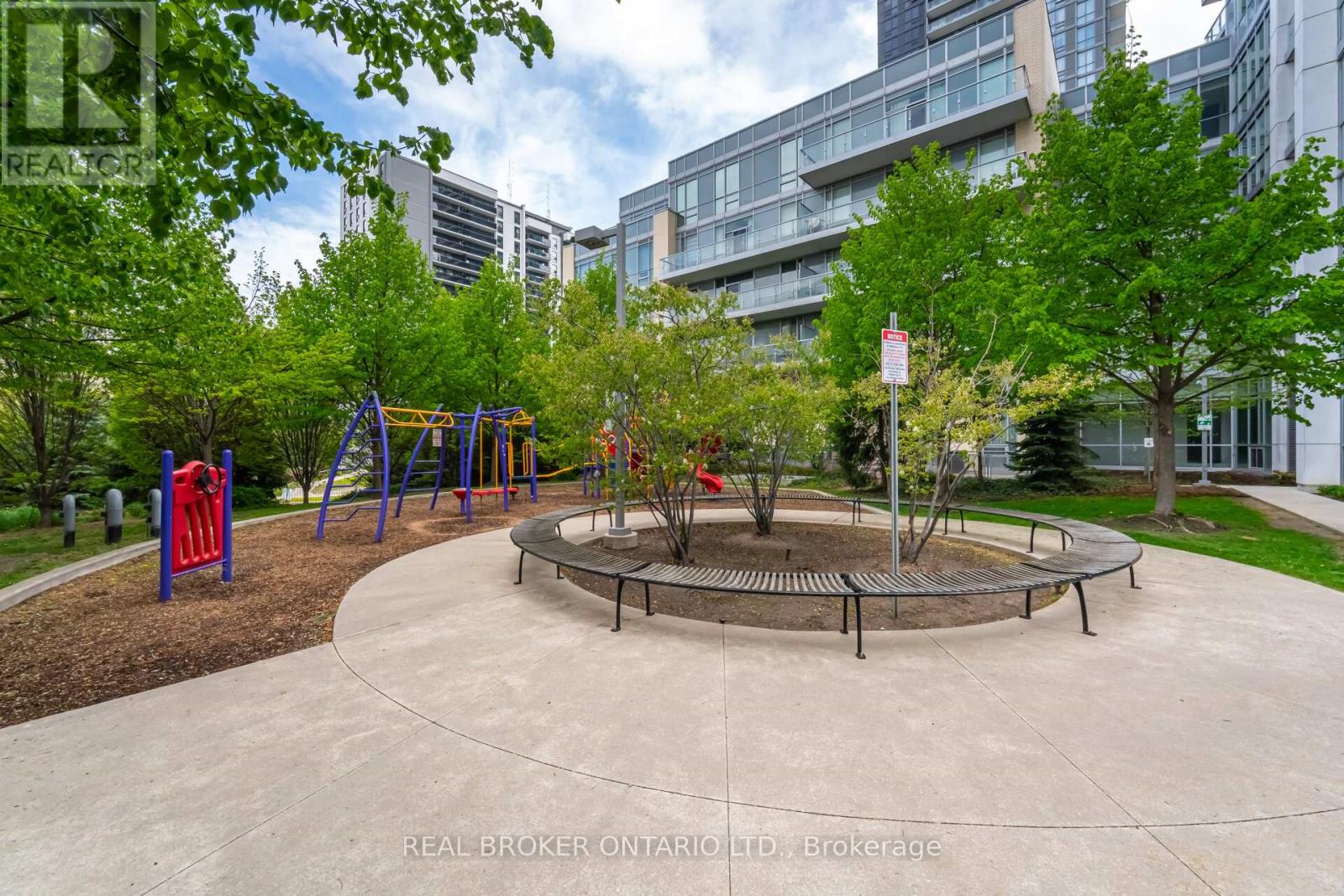 Photo 24 of 306 62 Forest Manor Road, Toronto ON