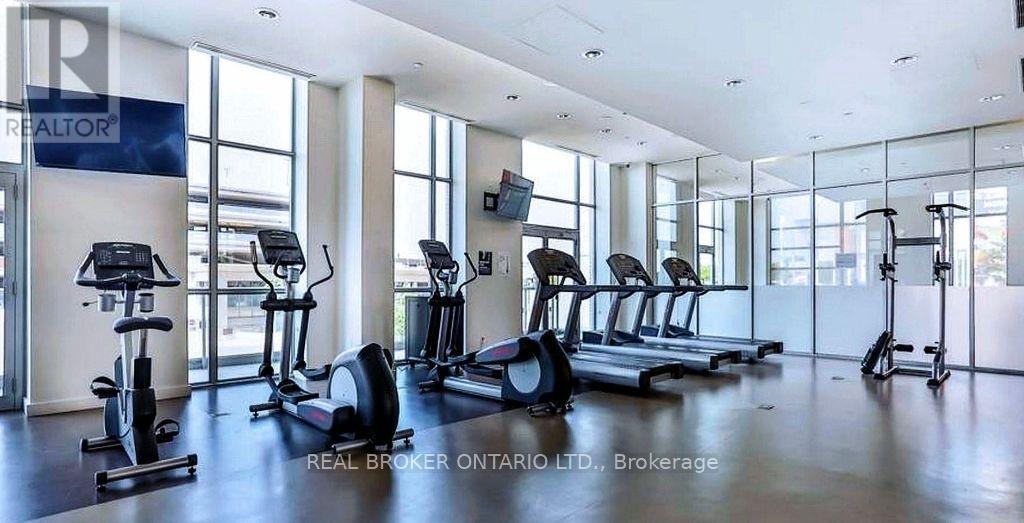 Photo 11 of 306 62 Forest Manor Road, Toronto ON
