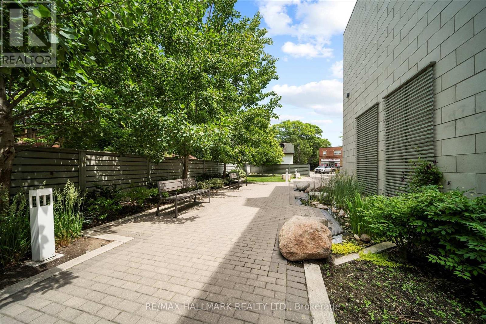 Photo 5 of 116 1350 Kingston Road, Toronto ON