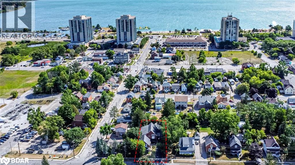 Photo 4 of 81 Innisfil Street, Barrie ON