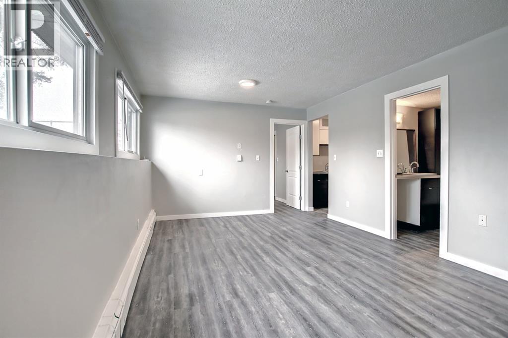 Single Family House for Sale in    Street NW Bowness Calgary 