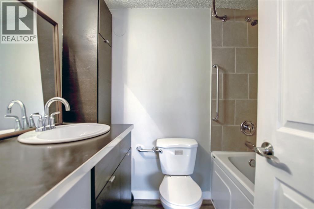 Single Family House for Sale in    Street NW Bowness Calgary 