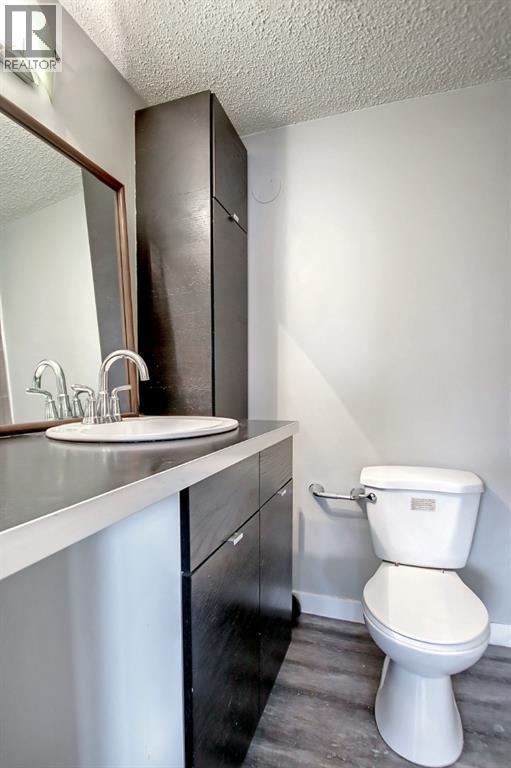 Single Family House for Sale in    Street NW Bowness Calgary 