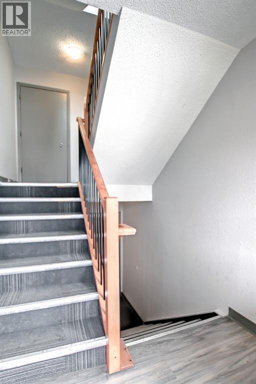 Single Family House for Sale in    Street NW Bowness Calgary 