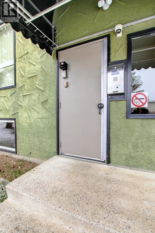 Single Family House for Sale in    Street NW Bowness Calgary 