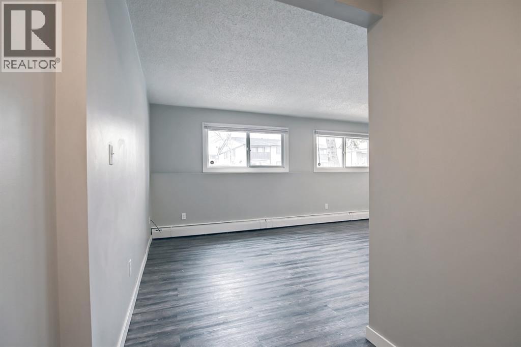 Single Family House for Sale in    Street NW Bowness Calgary 