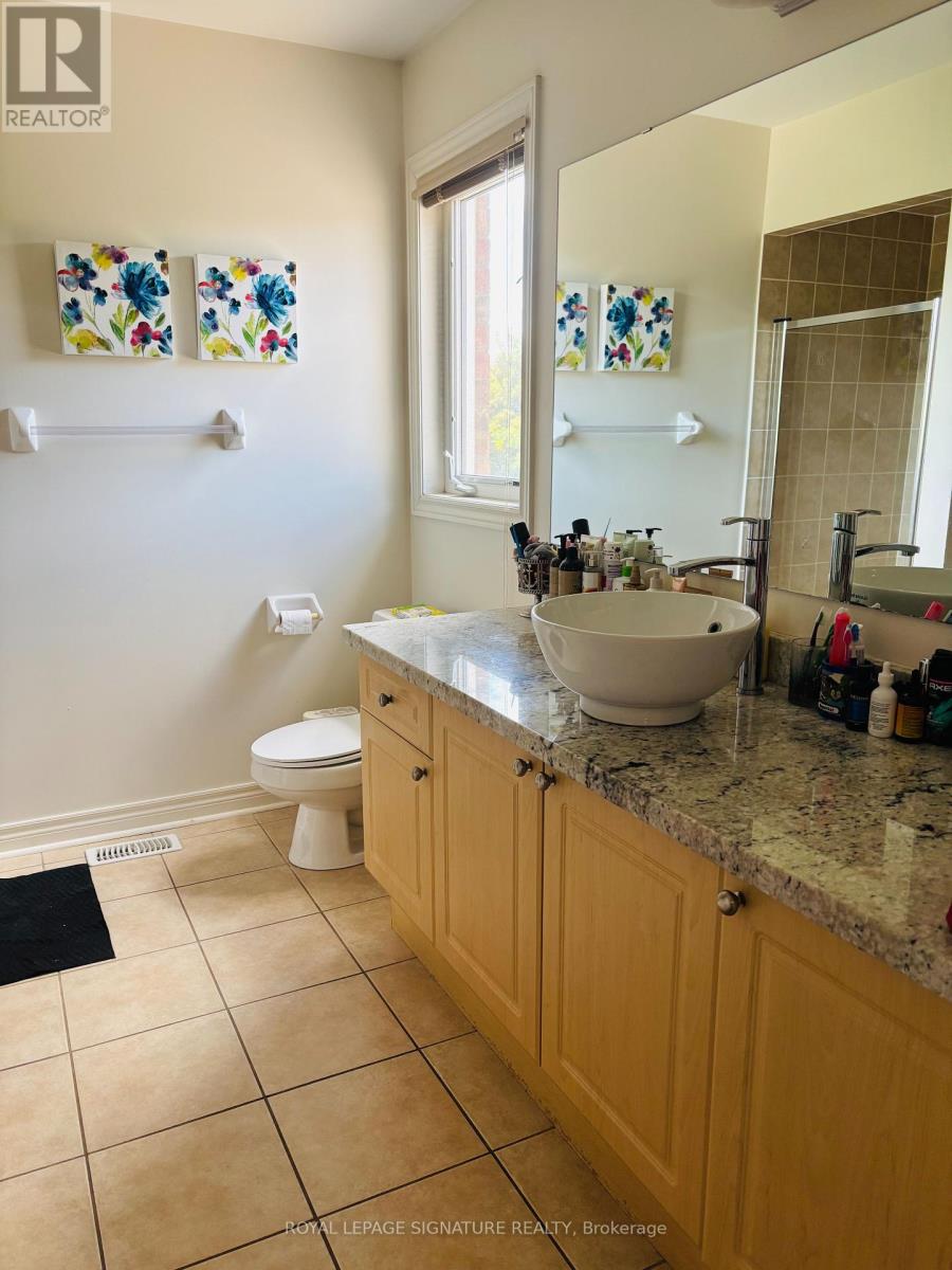 Photo 30 of 176 Mavrinac Boulevard, Aurora ON