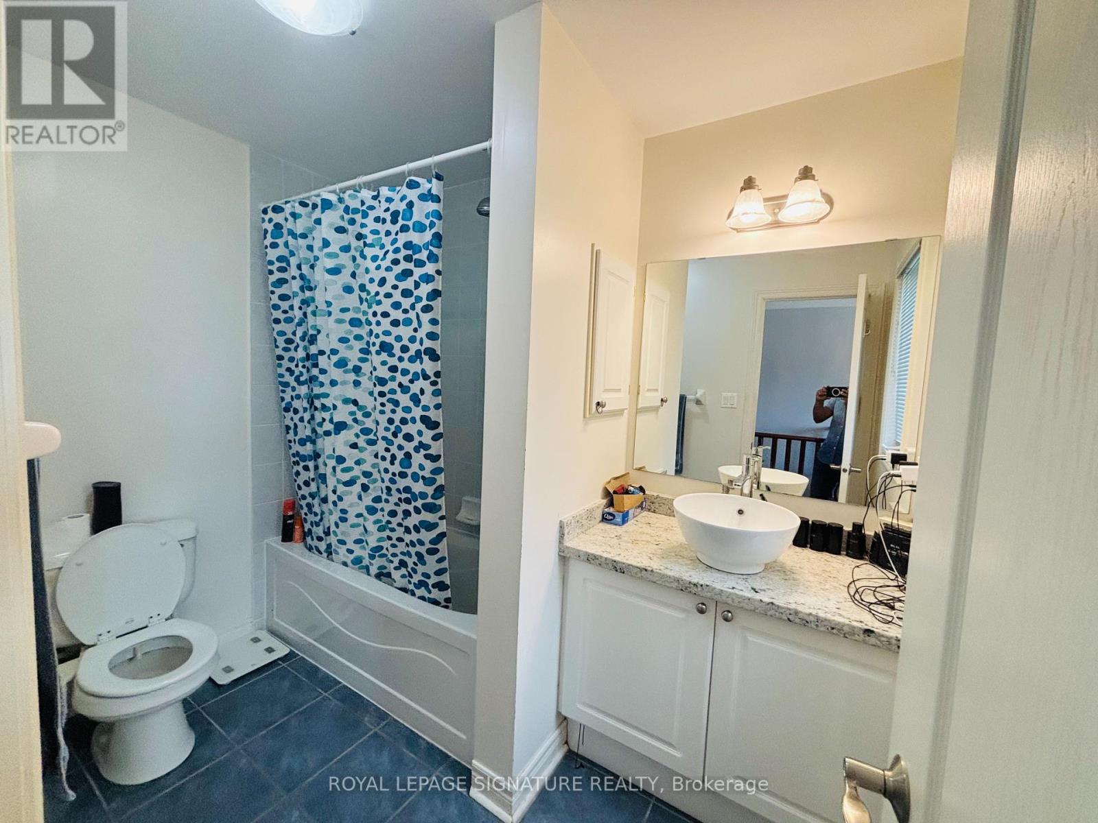 Photo 41 of 176 Mavrinac Boulevard, Aurora ON