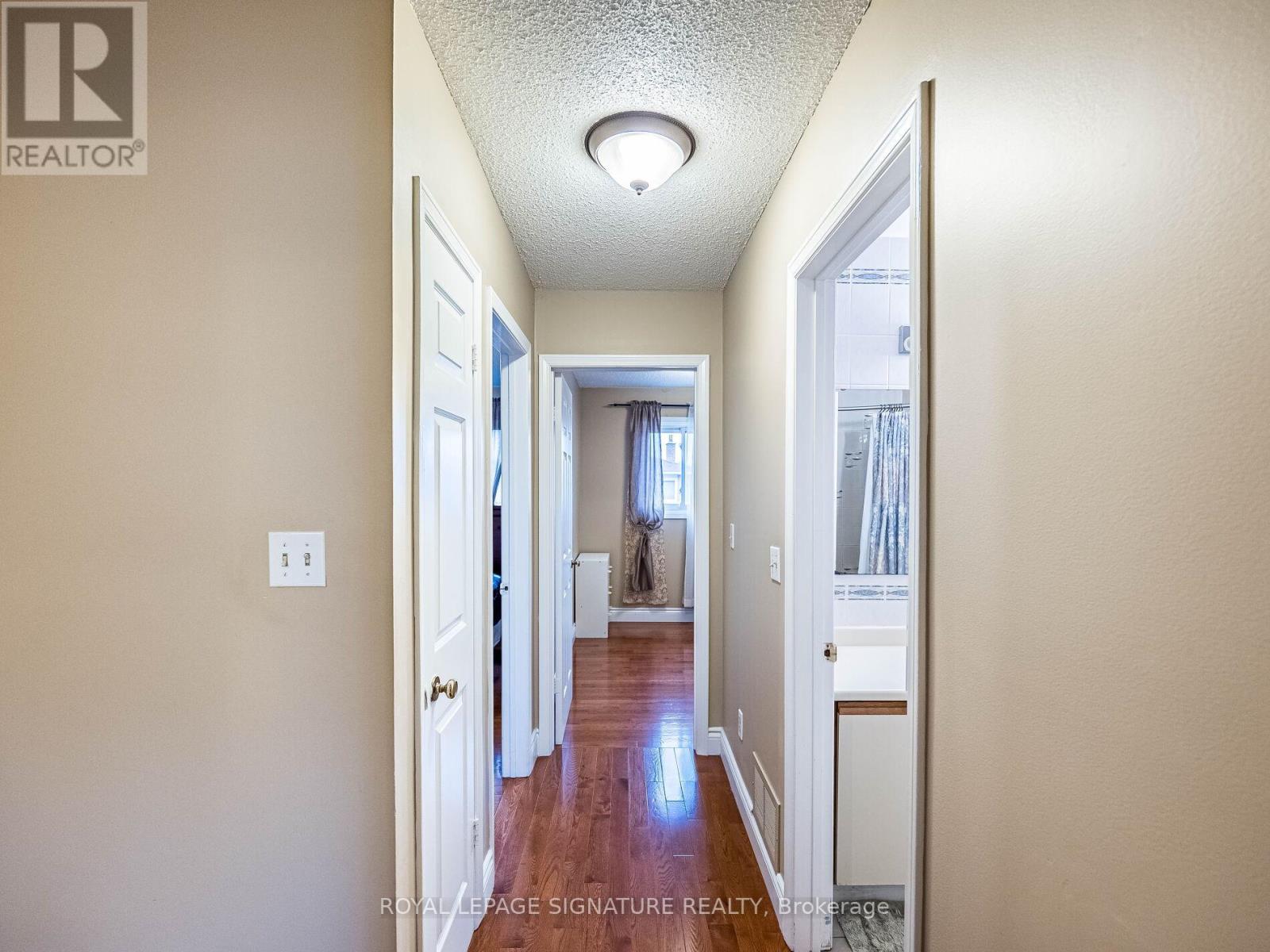 Photo 14 of 69 New Seabury Drive, Vaughan ON