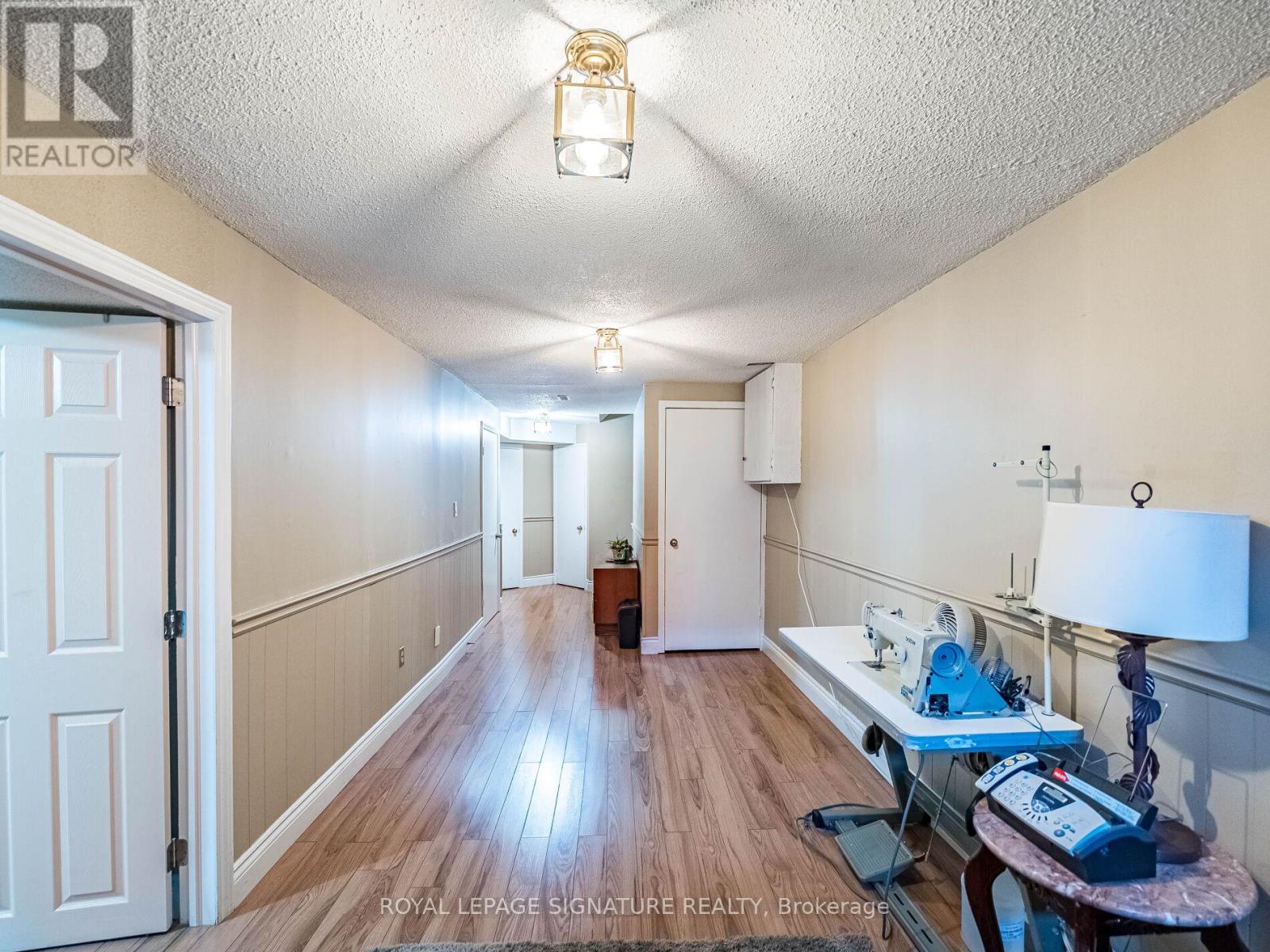 Photo 21 of 69 New Seabury Drive, Vaughan ON
