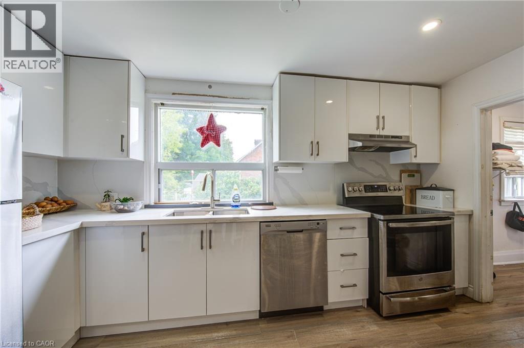 Photo 6 of 150 Finkle Street, Woodstock ON