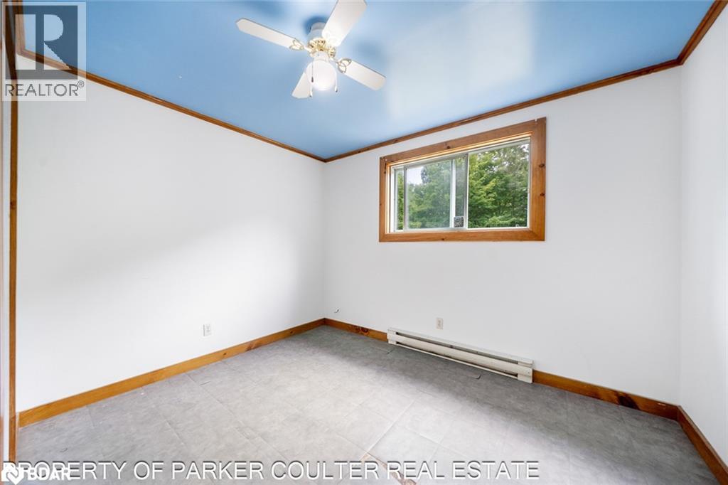 Photo 34 of 575 High St, Mactier ON