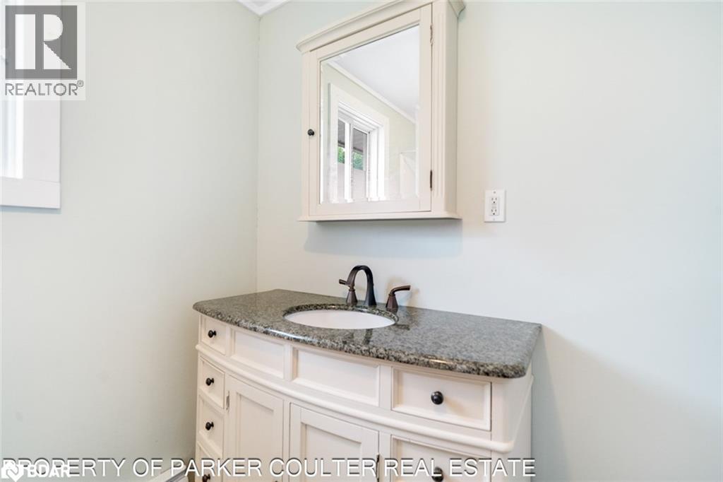 Photo 1 of 575 High St, Mactier ON