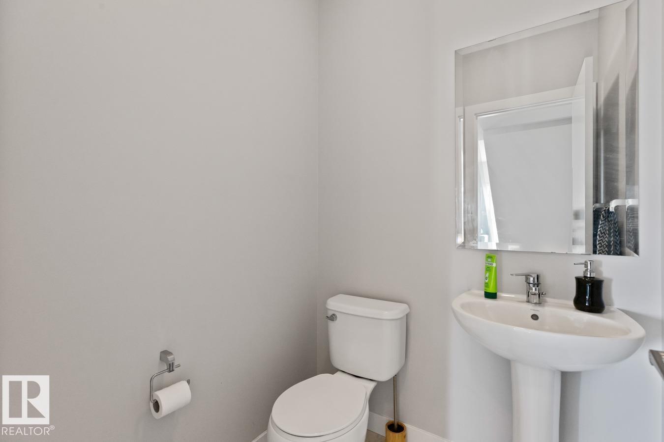 Photo 17 of 1115 Keswick Dr Sw, Edmonton AB